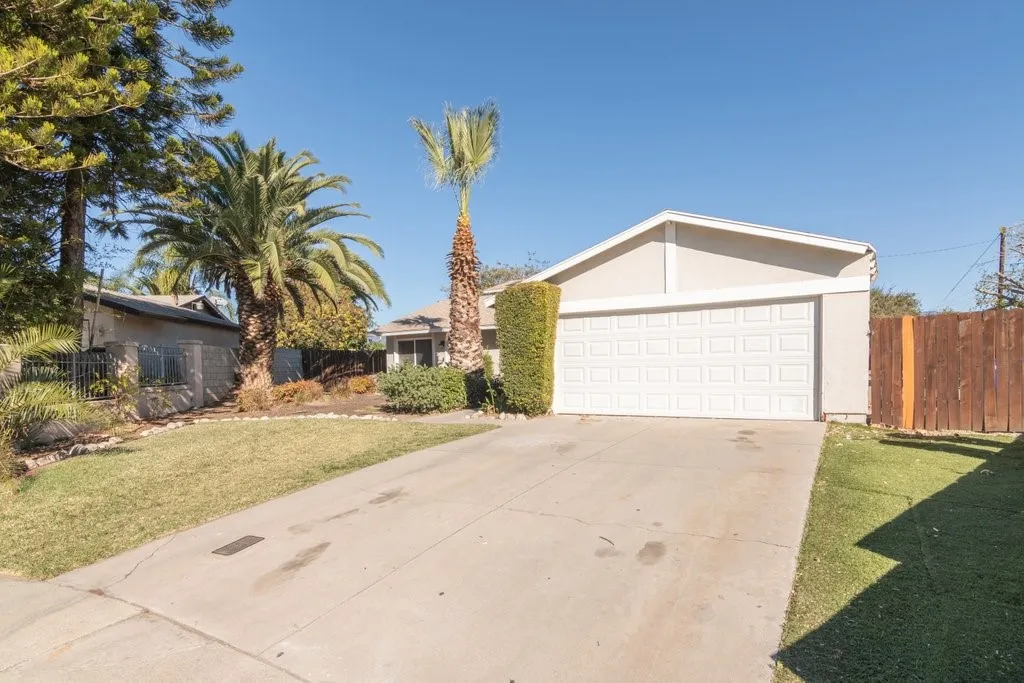 Additional image 66 of 460 E 2nd St, Rialto, CA 92376