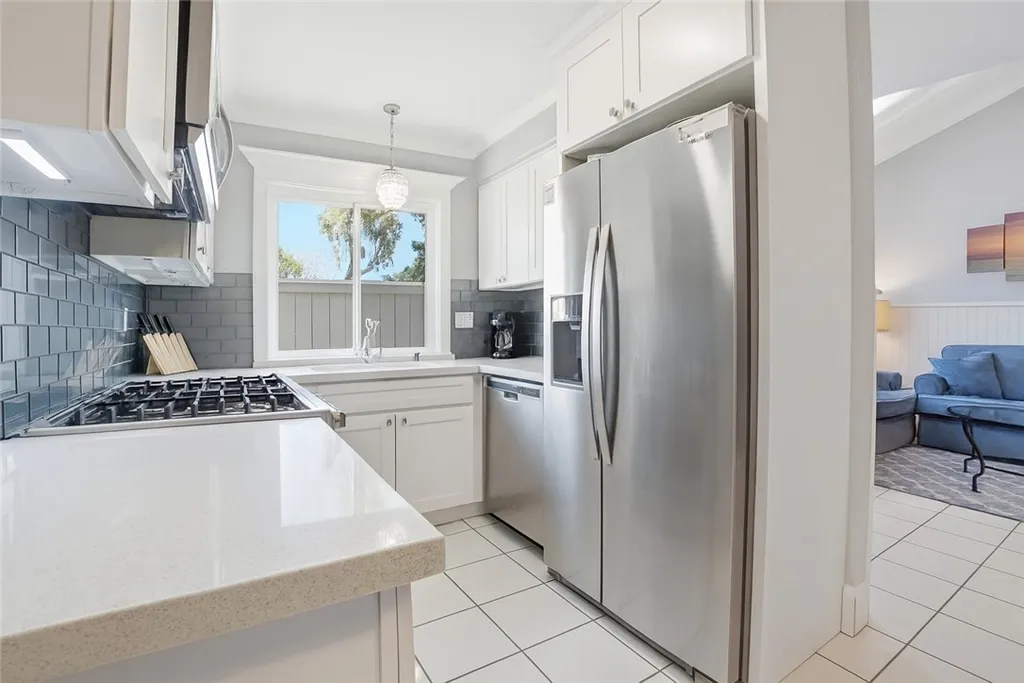 Additional image 13 of 2911 S Fairview Street Unit C, Santa Ana, CA 92705