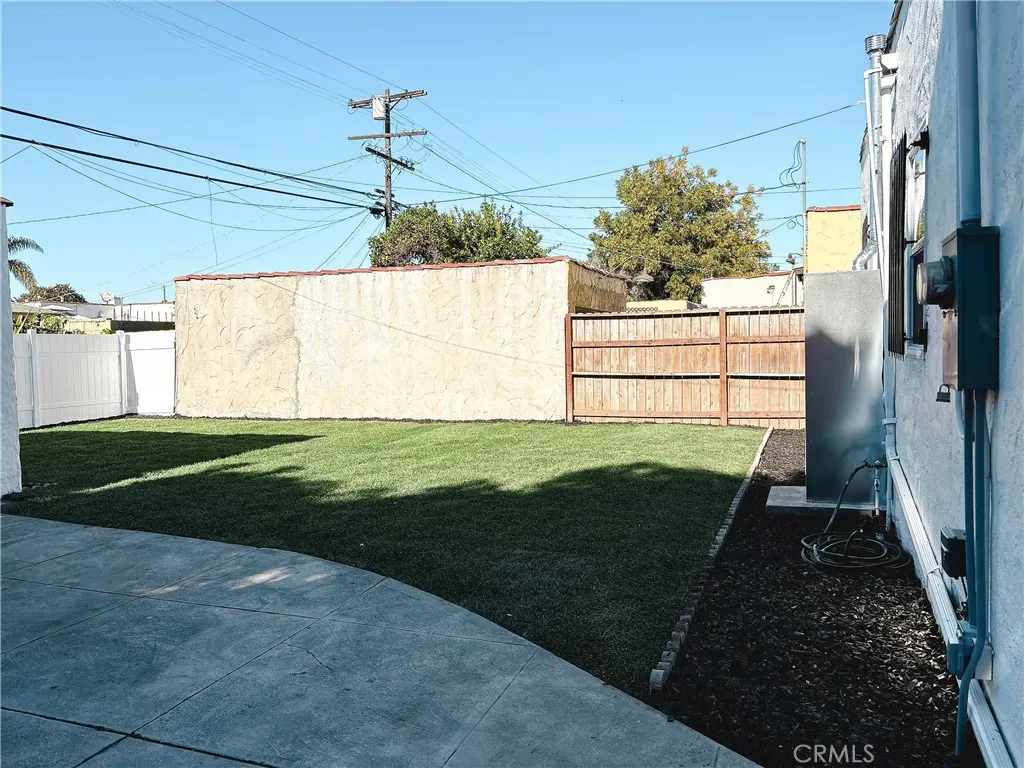 Additional image 34 of 6515 Cimarron, Los Angeles, CA 90047