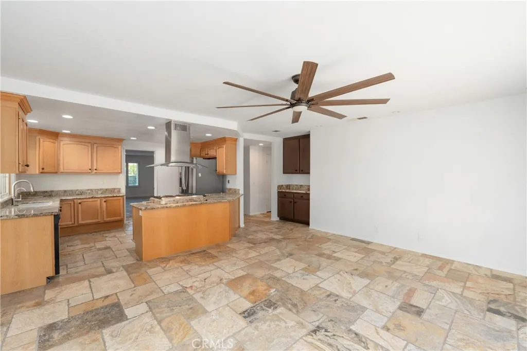 Additional image 11 of 5670 Peacock Ln, Riverside, CA 92505