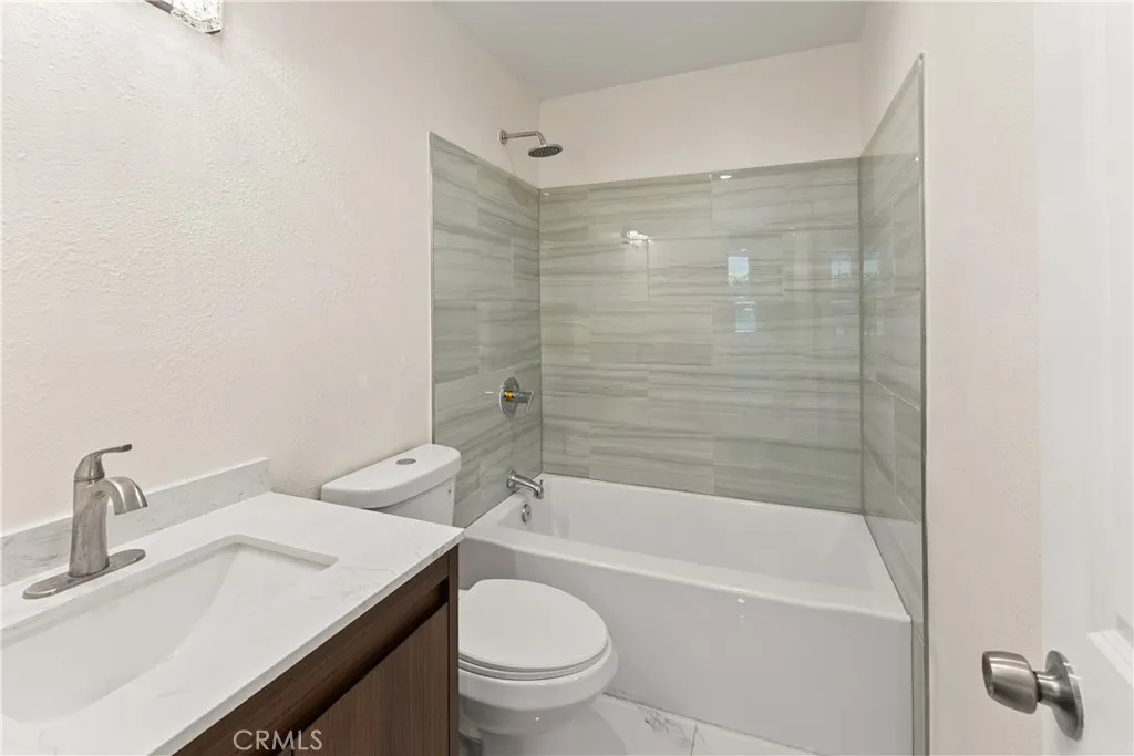 Additional image 31 of 18620 Hatteras Unit 173, Tarzana, CA 91356