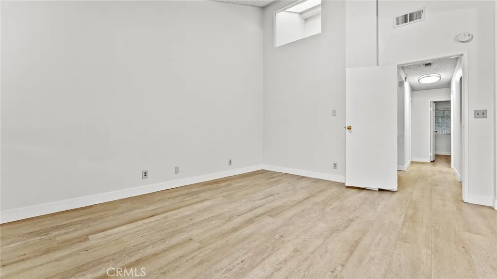 Additional image 21 of 181 W La Verne Unit 5, Pomona, CA 91767