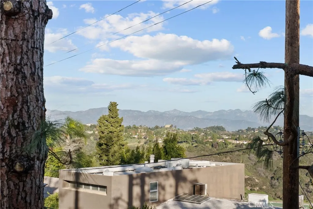 Additional image 32 of 2385 Roscomare Rd Unit F16, Bel Air, CA 90077