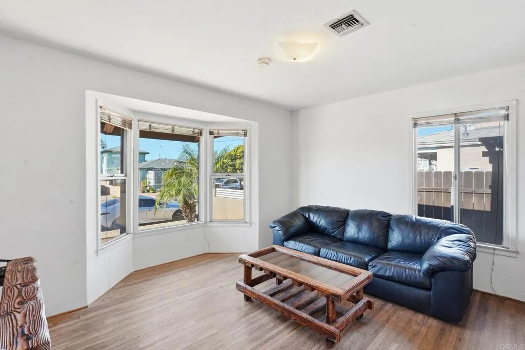 Additional image 21 of 215 Ash Avenue, Chula Vista, CA 91910