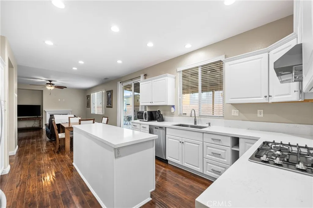 Additional image 12 of 43649 Brandon Thomas Way, Lancaster, CA 93536