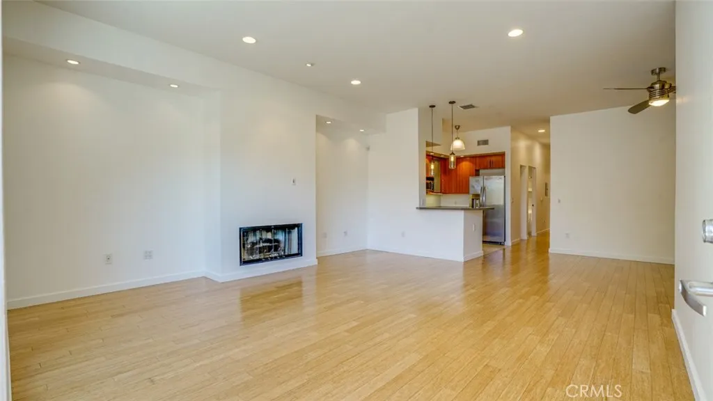 Additional image 69 of 4705 Whitsett Unit 106, Studio City, CA 91604