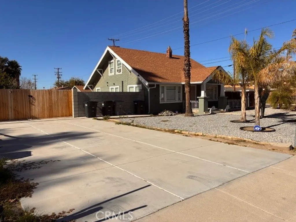 Additional image 3 of 271 N Hamilton Ave, Hemet, CA 92543