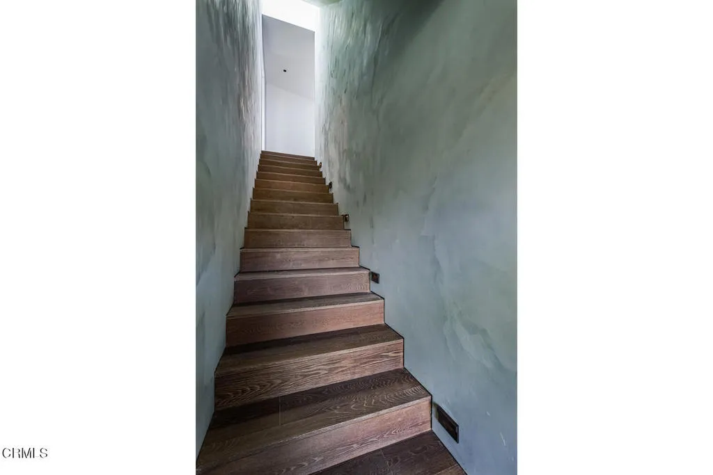 Additional image 11 of 596 Quail Drive, Los Angeles, CA 90065