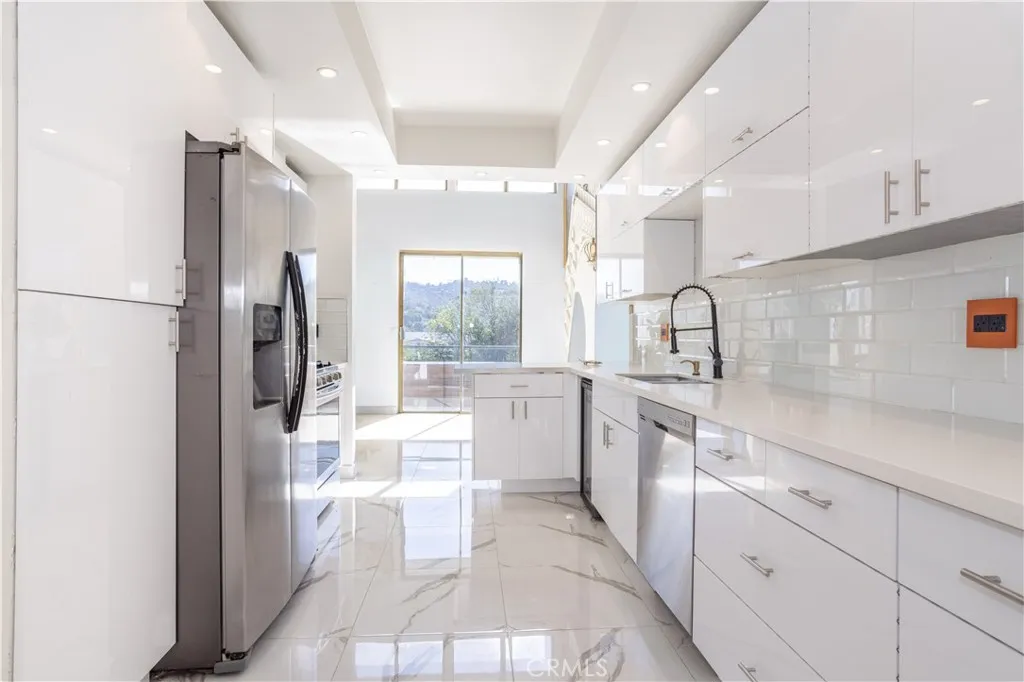 Additional image 51 of 13331 Moorpark Street Unit 319, Sherman Oaks, CA 91423