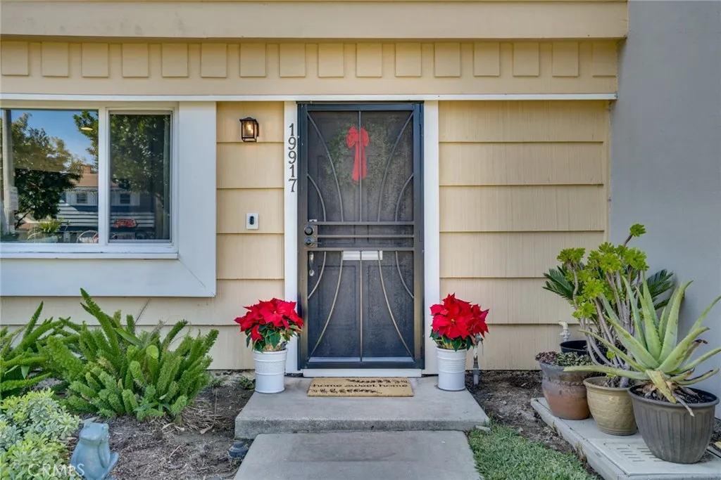 Additional image 5 of 19917 Piccadilly Ln, Huntington Beach, CA 92646