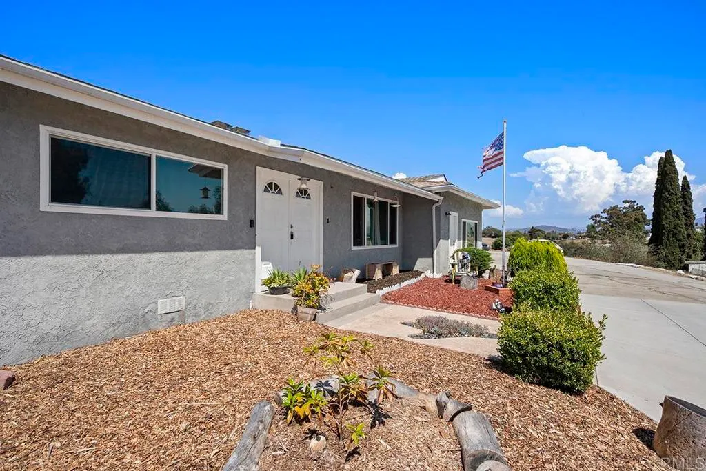 Additional image 3 of 1219 Wren Street, San Diego, CA 92114