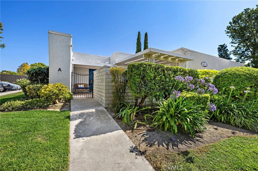 Additional image 24 of 2133 Via Puerta, Laguna Woods, CA 92637