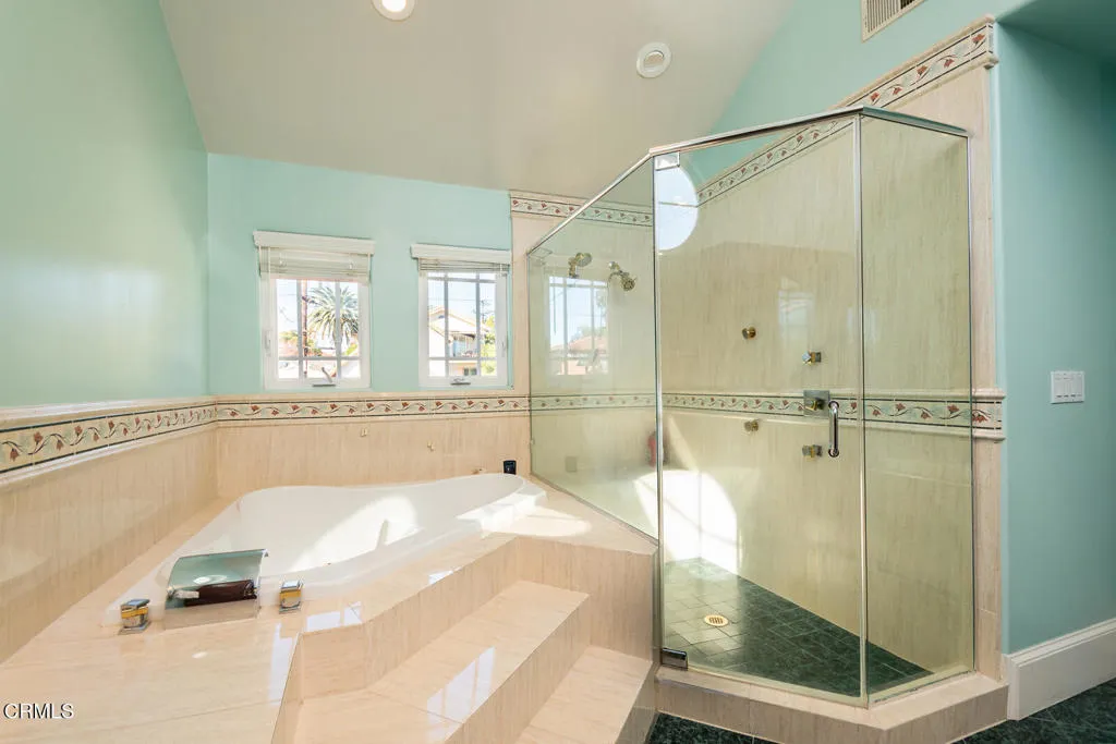 Additional image 38 of 1075 E Tujunga Avenue, Burbank, CA 91501