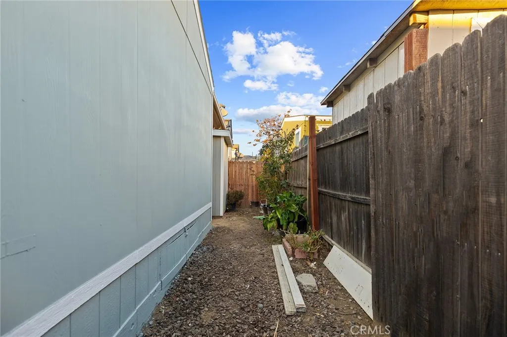 Additional image 19 of 721 E 9th Street Unit 111, San Bernardino, CA 92410