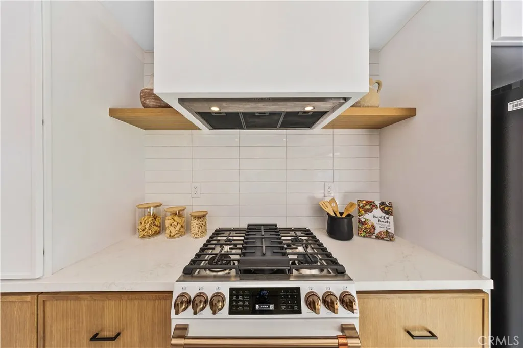 Additional image 9 of 1033 E Via Escuela, Palm Springs, CA 92262