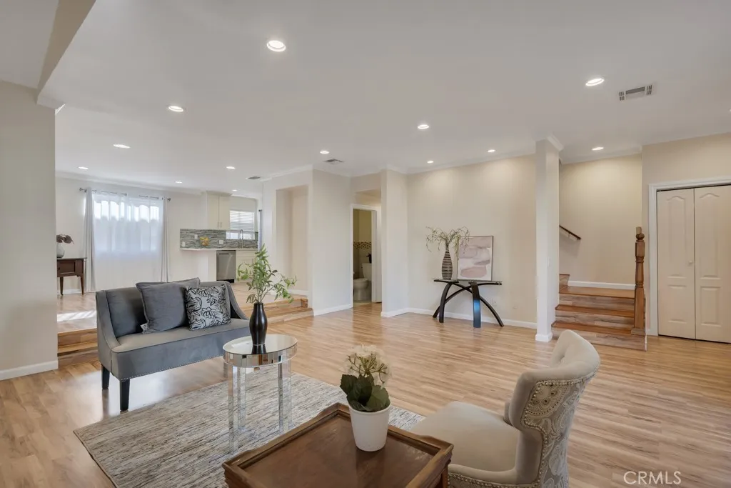 Additional image 2 of 8958 Burnet Avenue Unit E6, North Hills, CA 91343