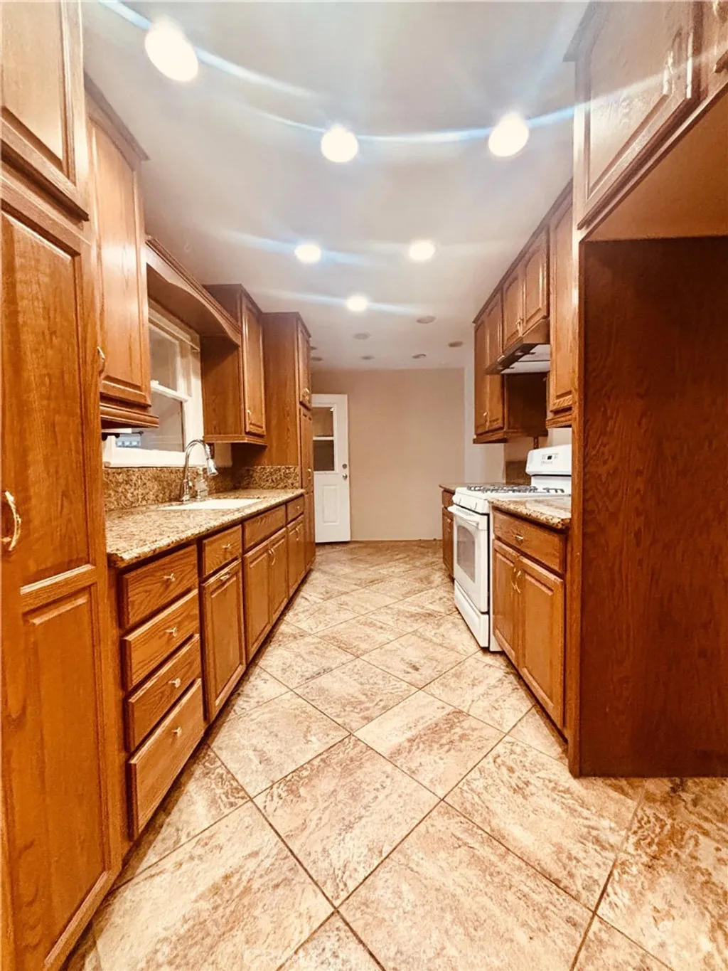 Additional image 10 of 38326 16th St E, Palmdale, CA 93550