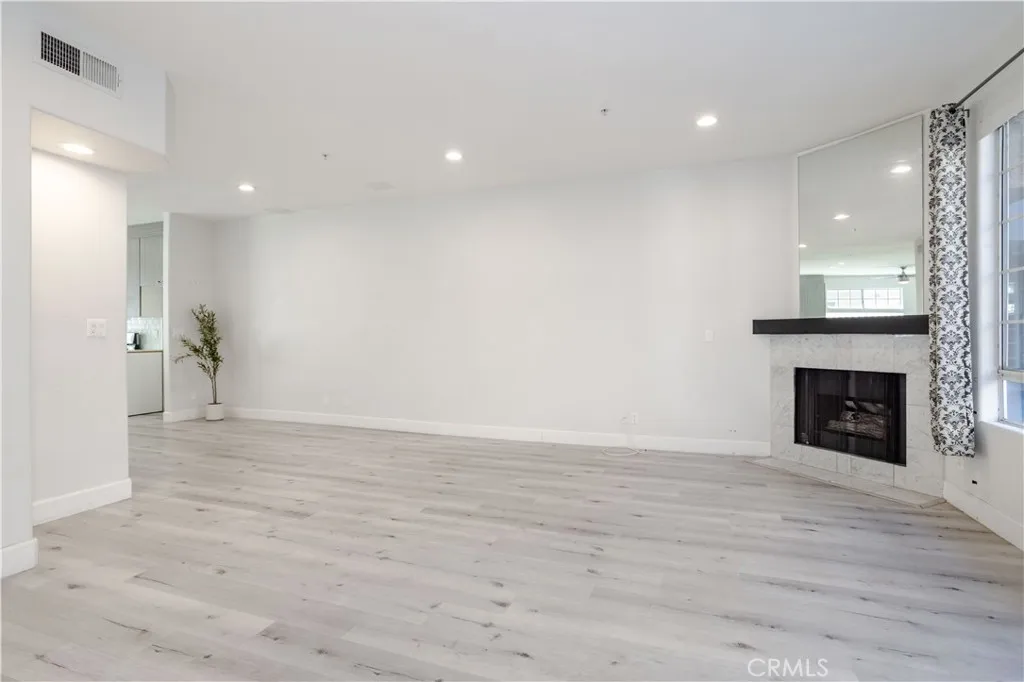 Additional image 31 of 18347 Saticoy Unit 28, Reseda, CA 91335