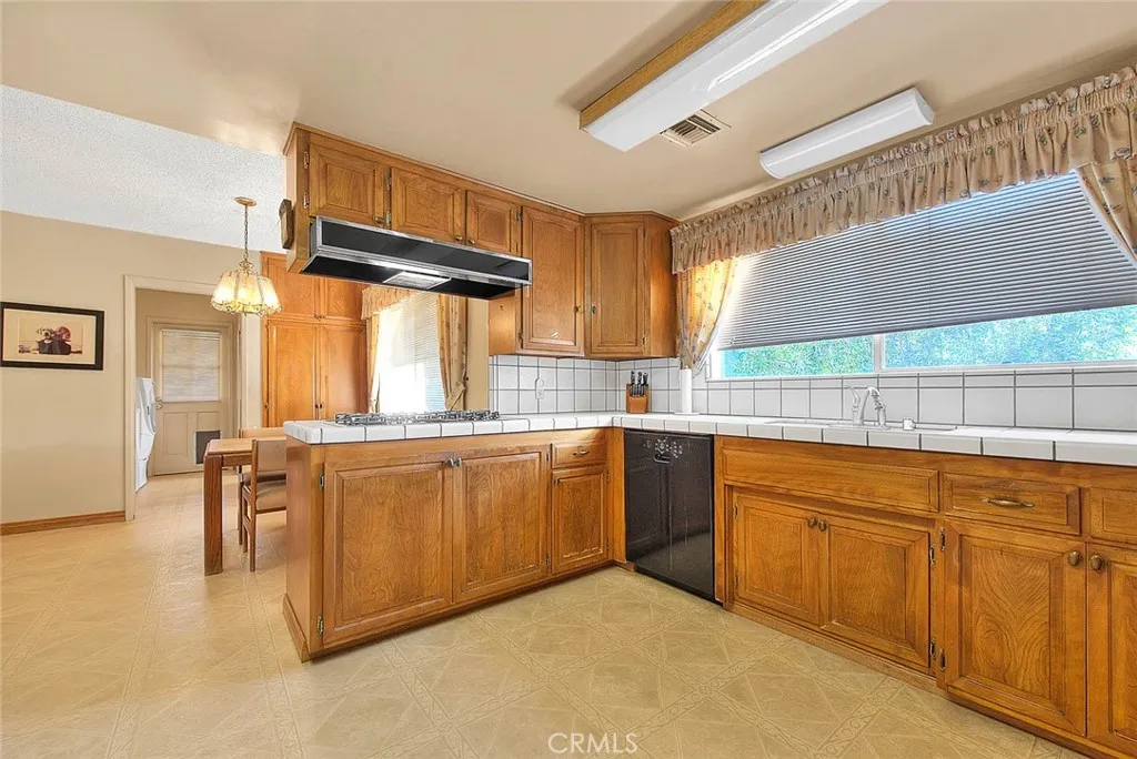 Additional image 8 of 856 E Palm Dr, Glendora, CA 91741