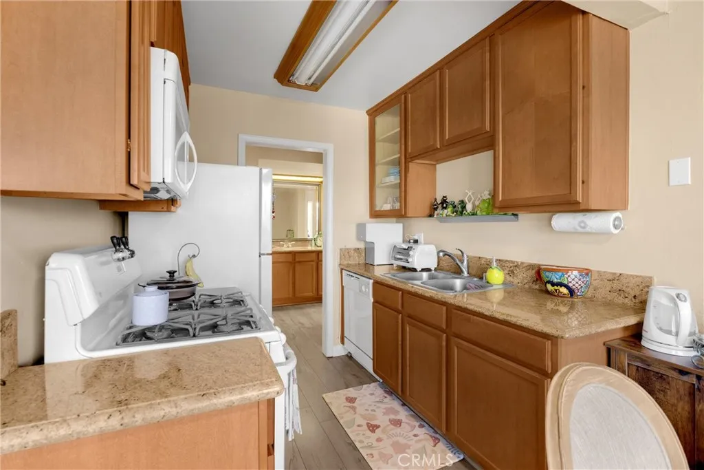 Additional image 10 of 1410 W Lambert Rd Unit 202, La Habra, CA 90631