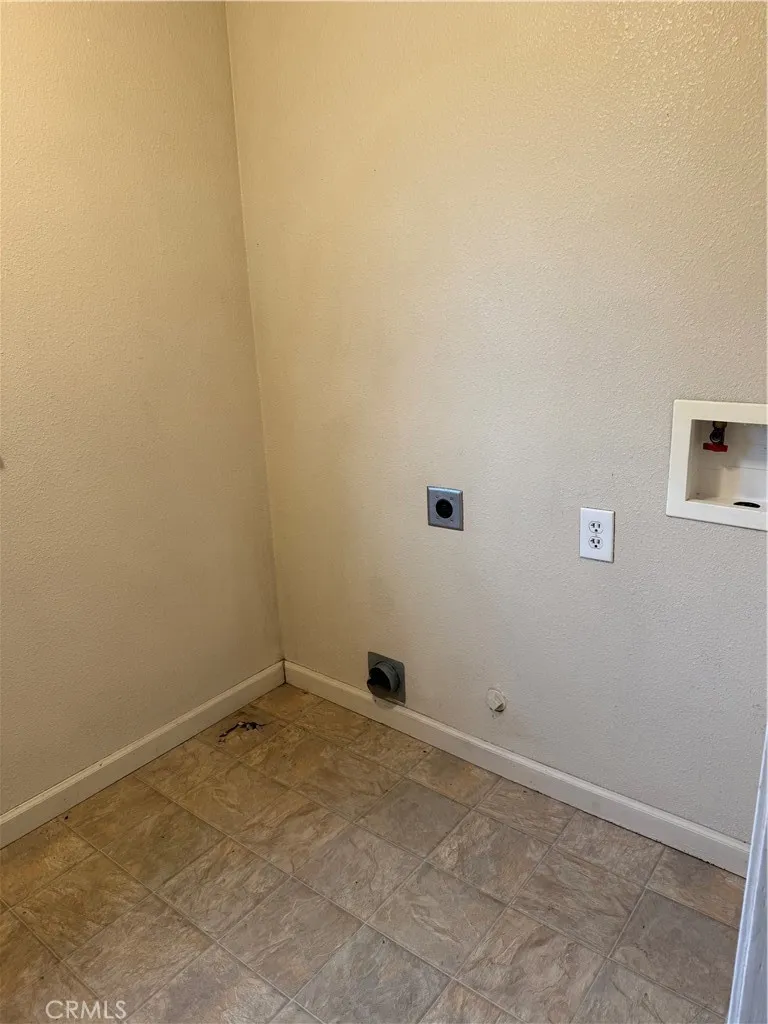 Additional image 31 of 204 W 25th St, Merced, CA 95340