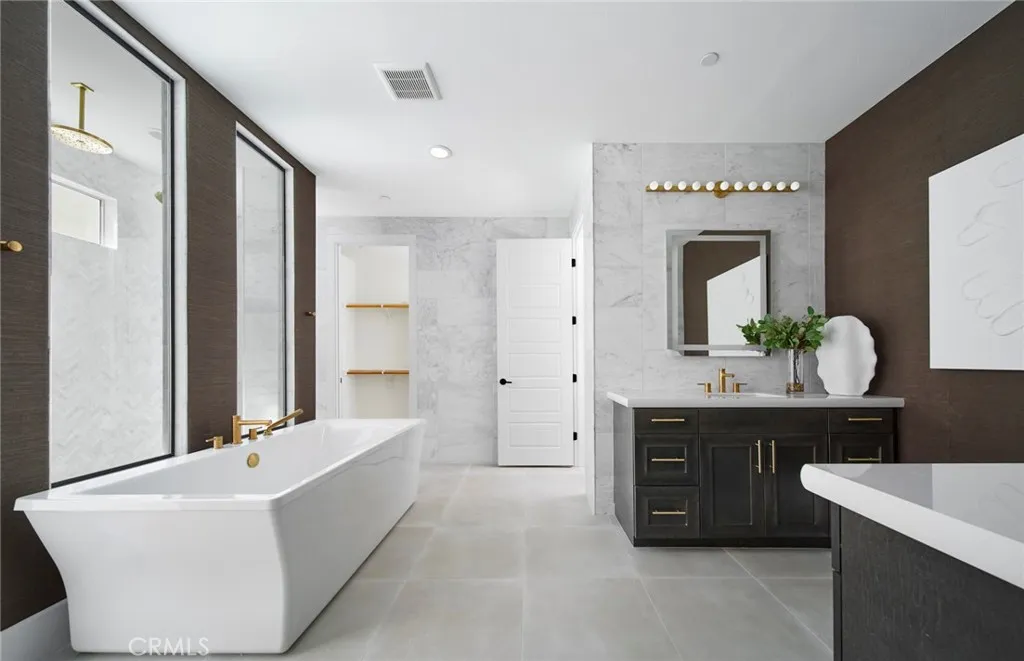 Additional image 19 of 11826 Canoga Avenue, Chatsworth, CA 91311