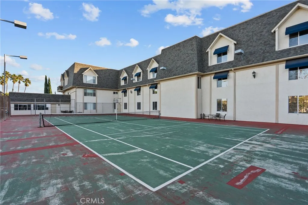 Additional image 74 of 2385 Roscomare Rd Unit F16, Bel Air, CA 90077