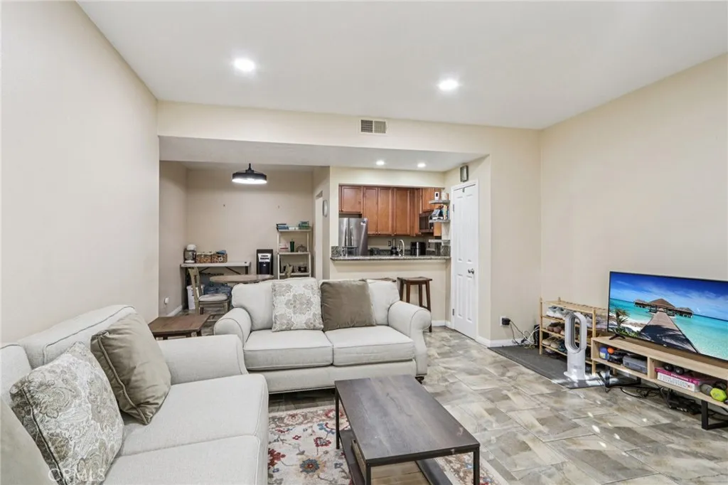 Additional image 24 of 24111 Del Monte Unit 3, Valencia, CA 91355