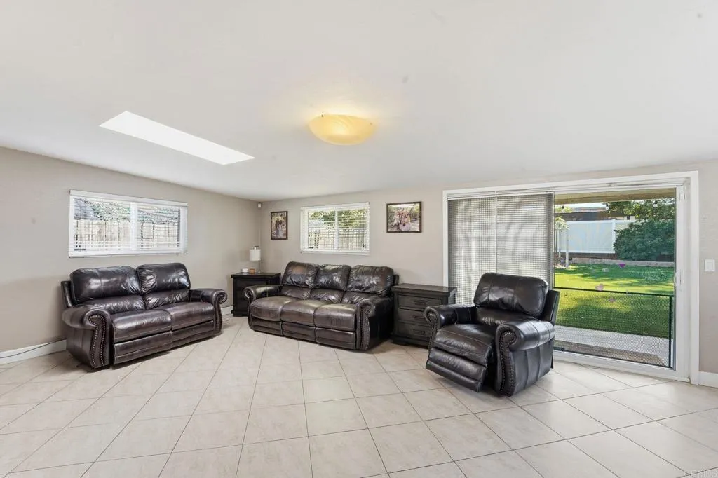 Additional image 51 of 152 E Orlando Street, Chula Vista, CA 91911