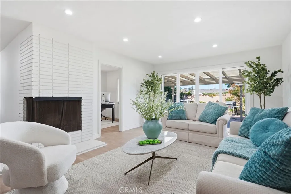 Additional image 6 of 335 N London Place, Anaheim, CA 92806