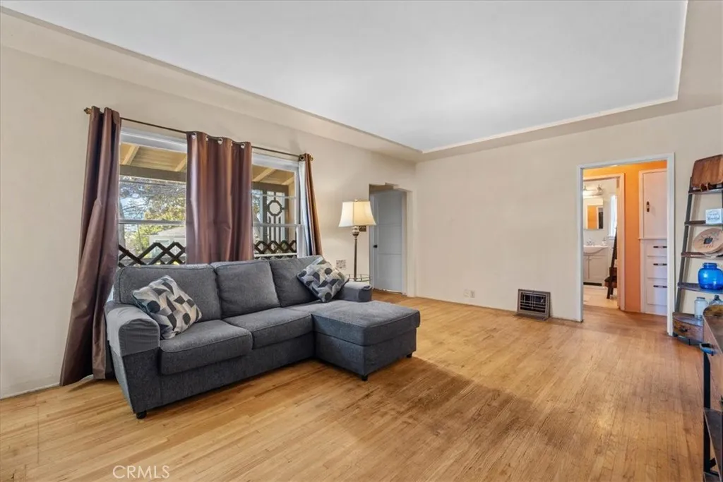 Additional image 8 of 815 Omar Street, Glendale, CA 91202