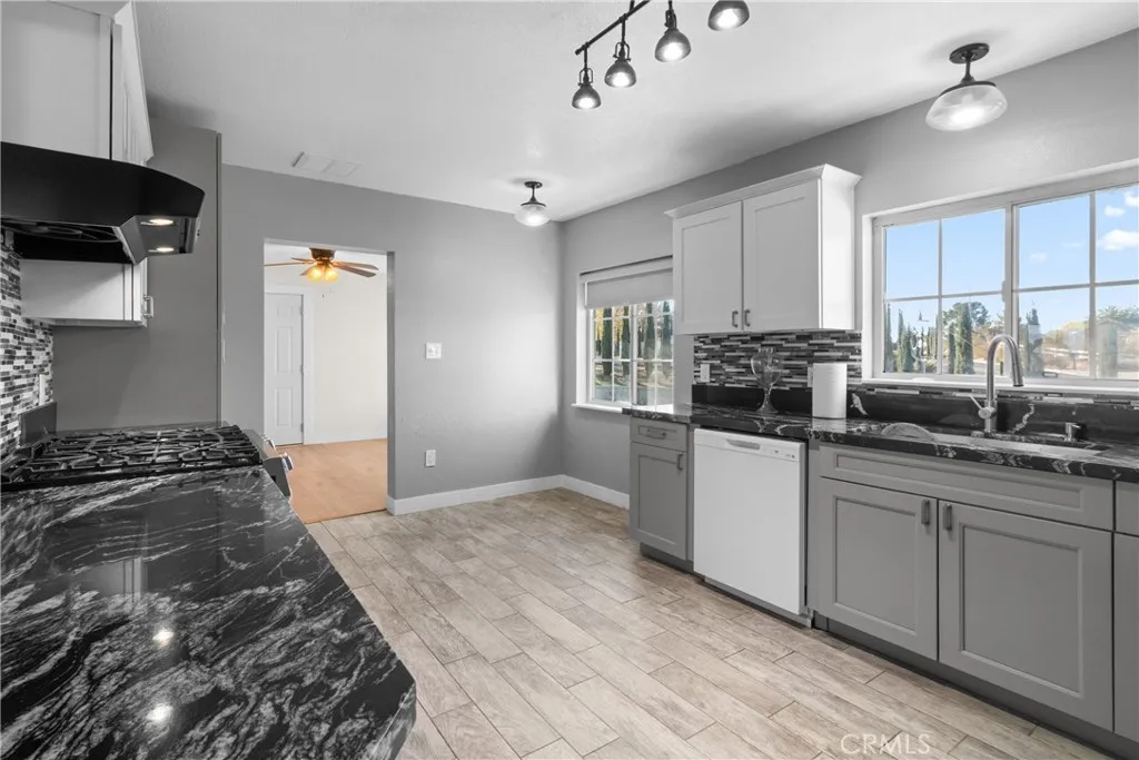 Additional image 64 of 16463 Villa Drive, Victorville, CA 92395