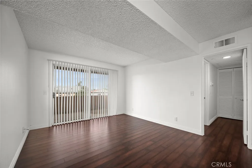 Additional image 9 of 2507 E 15th Street Unit 204, Long Beach, CA 90804