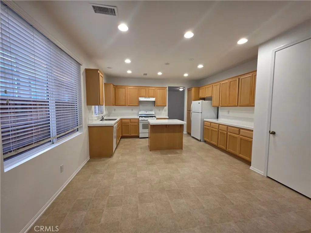 Additional image 40 of 36932 Meadow Brook Way, Beaumont, CA 92223
