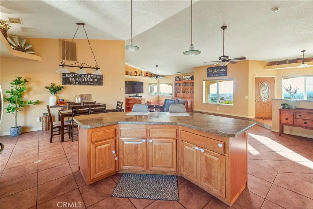 Additional image 16 of 23053 Roundup Way, Apple Valley, CA 92308