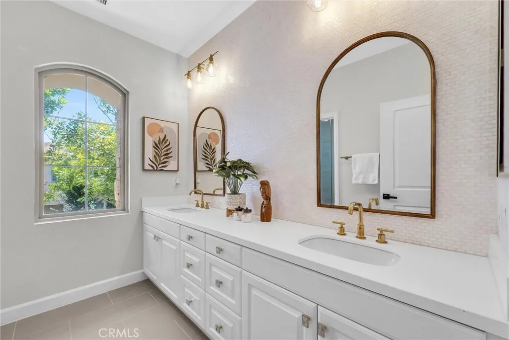 Additional image 63 of 61 Acorn Glen, Irvine, CA 92620