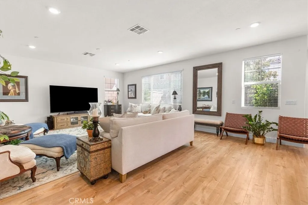 Additional image 33 of 5327 La Bodega Way, Fontana, CA 92336