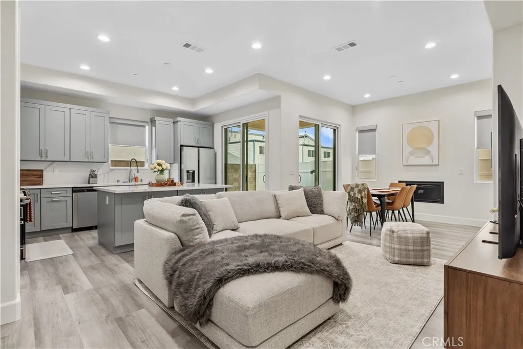 Additional image 24 of 305 N Mountain View Street, Santa Ana, CA 92703