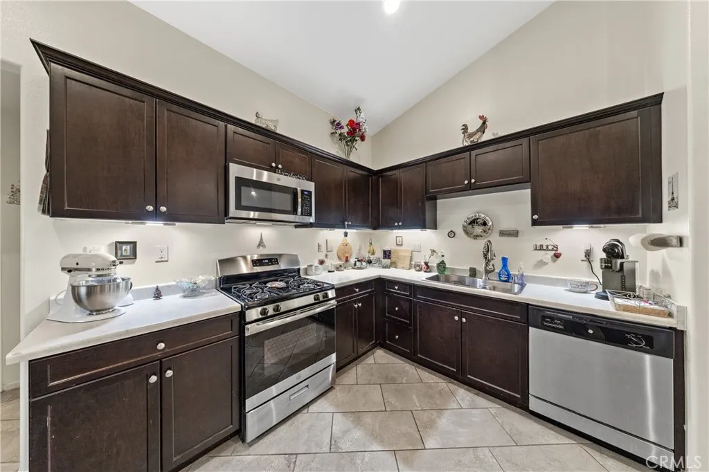 Additional image 38 of 826 Avenida Del Rio, San Jacinto, CA 92582