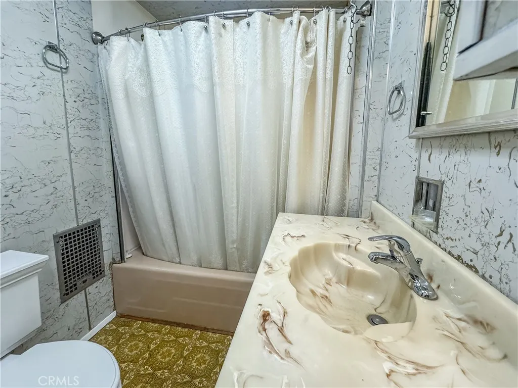 Additional image 70 of 211 Walnut Street, Needles, CA 92363