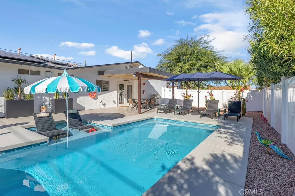 Additional image 16 of 481 W Sunview Ave, Palm Springs, CA 92262