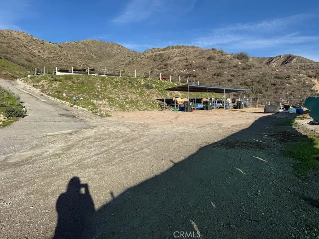 Additional image 7 of 17559 Sierra Highway, Canyon Country, CA 91351