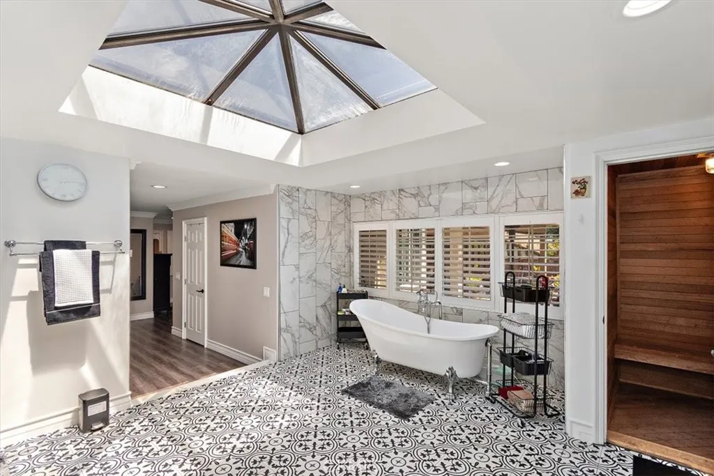 Additional image 116 of 2335 N San Antonio Avenue, Upland, CA 91784