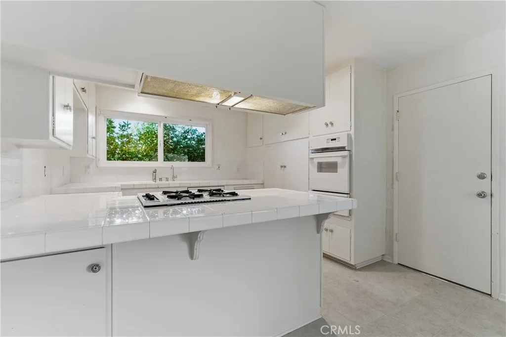 Additional image 6 of 26136 Veva Way, Calabasas, CA 91302