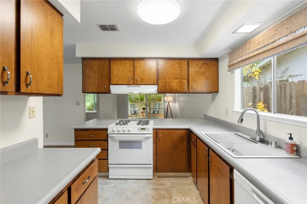 Additional image 19 of 9 linda Dr, Oroville, CA 95966