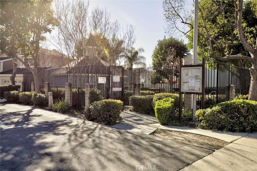 Additional image 46 of 12325 Sweetbriar, Pacoima, CA 91331