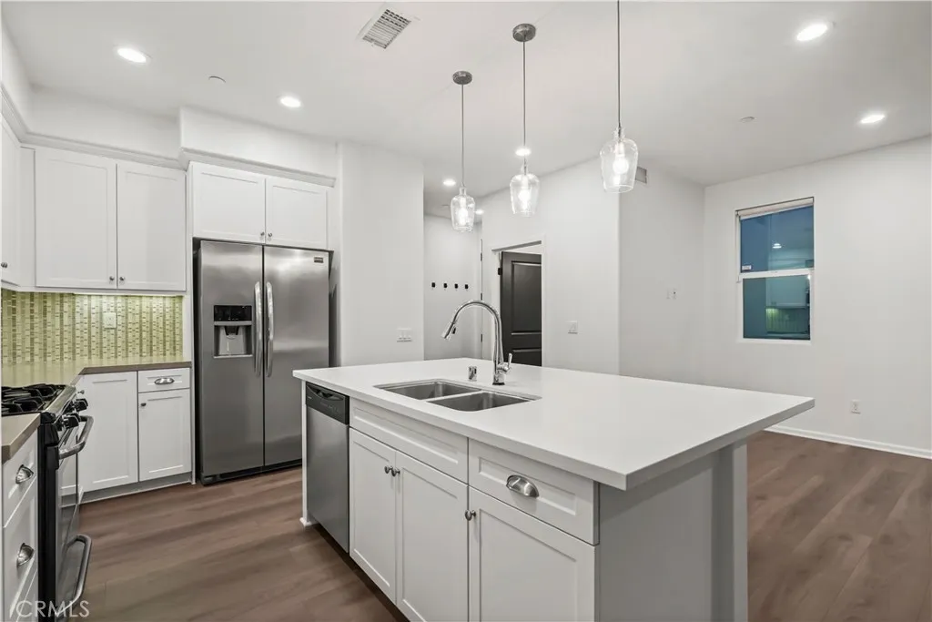 Additional image 51 of 7619 N Patriot Way, Van Nuys, CA 91405