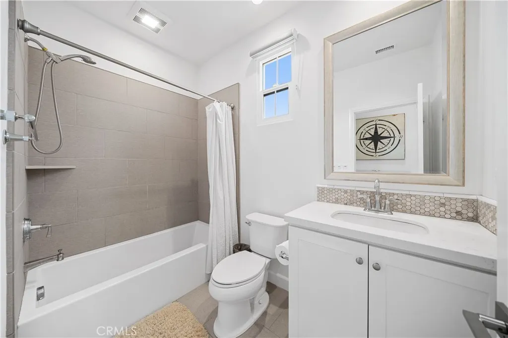 Additional image 71 of 67 Runner, Irvine, CA 92620