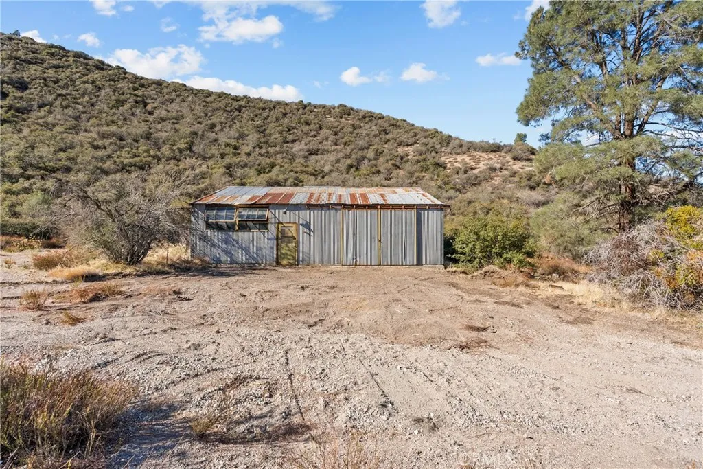 Additional image 76 of 47536 3 Points Road, Lake Hughes, CA 93532