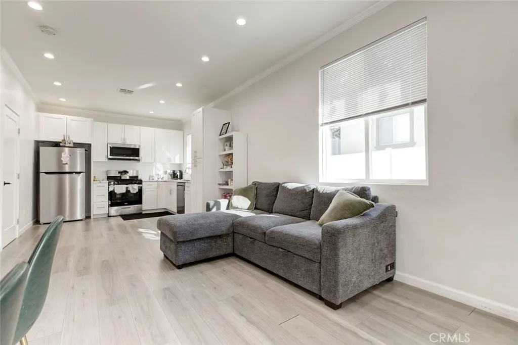 Additional image 89 of 10531 Greenburn Avenue, Sunland, CA 91040